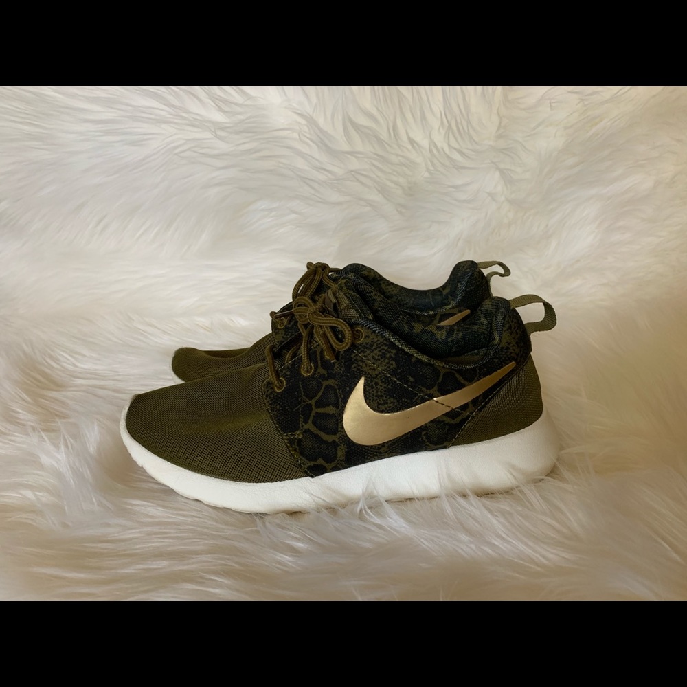 Women’s Nikes